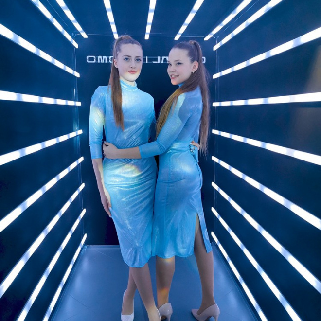 Неоновый тоннель