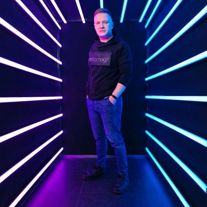 Неоновый тоннель